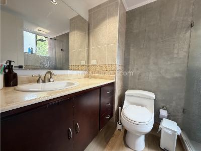Apartamento de 4 alcobas en venta en El Tesoro, Medellín, 140 m² · foto 10 de 17