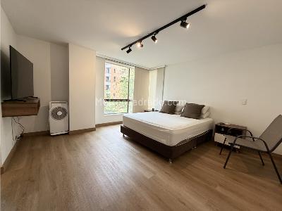 Apartamento de 4 alcobas en venta en El Tesoro, Medellín, 140 m² · foto 11 de 17
