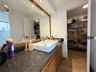 Apartamento de 4 alcobas en venta en El Tesoro, Medellín, 140 m² · foto 14 de 17
