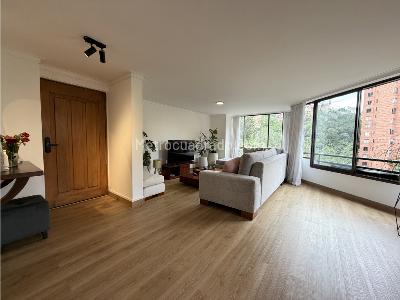 Apartamento de 4 alcobas en venta en El Tesoro, Medellín, 140 m² · foto 2 de 17