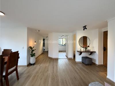 Apartamento de 4 alcobas en venta en El Tesoro, Medellín, 140 m² · foto 5 de 17