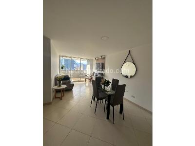 Apartamento de 3 alcobas en venta en Laureles, Medellín, 86 m² · foto 2 de 9
