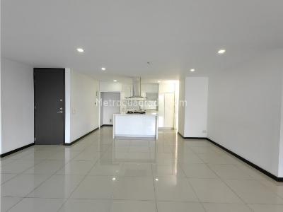 Apartamento en venta en Loma De Las Brujas, Envigado · foto 3 de 20