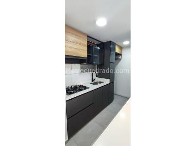 Apartamento de 3 alcobas en venta en Rionegro, Rionegro, 54 m² · foto 2 de 14