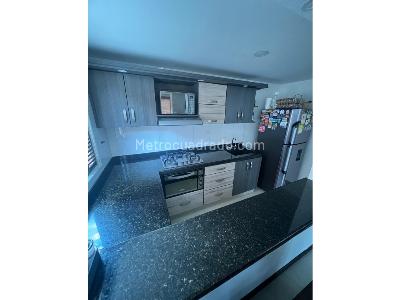 Apartamento en venta en El Portal, Envigado · foto 8 de 16