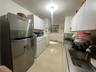 Apartamento en venta en Castropol, Medellín · foto 6 de 17