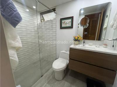 Apartamento en venta en Castropol, Medellín · foto 10 de 17