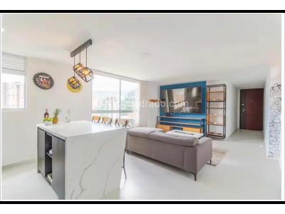 Apartamento de 3 alcobas en venta en Parque, Sabaneta, 72 m² · foto 2 de 15