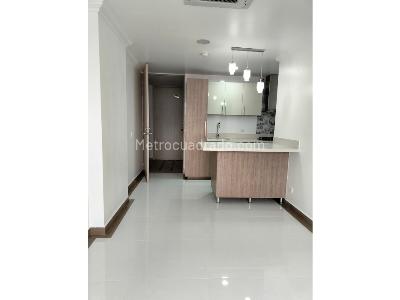 Apartamento de 3 alcobas en venta en Villa Central, Itagüí, 65 m² · foto 2 de 11