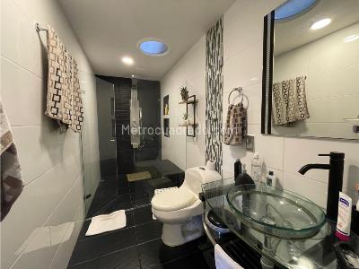 Apartamento en venta en El Poblado, Medellín · foto 4 de 20