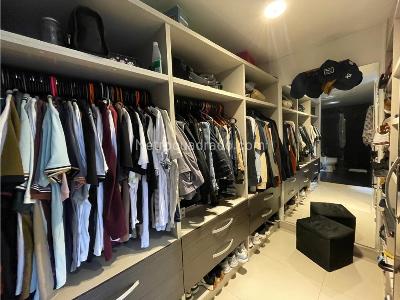 Apartamento en venta en El Poblado, Medellín · foto 6 de 20