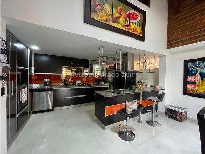 Apartamento en venta en El Poblado, Medellín · foto 18 de 20