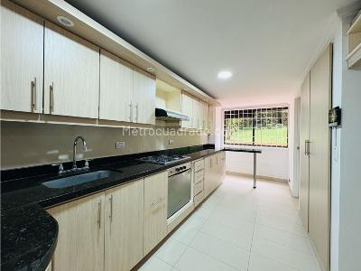 Apartamento en venta en Castropol, Medellín · foto 7 de 20