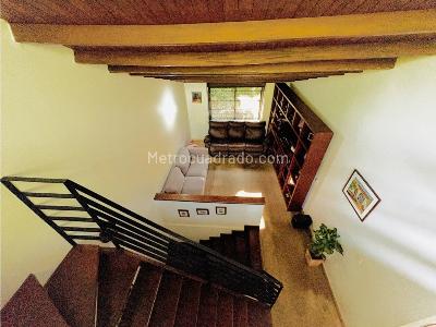 Casa de 3 alcobas en venta en La Sebastiana, Envigado, 207 m² · foto 6 de 20