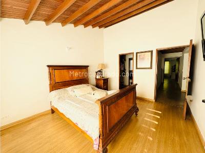 Casa de 3 alcobas en venta en La Sebastiana, Envigado, 207 m² · foto 11 de 20