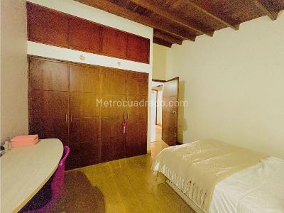 Casa de 3 alcobas en venta en La Sebastiana, Envigado, 207 m² · foto 15 de 20
