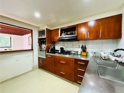 Casa de 3 alcobas en venta en La Sebastiana, Envigado, 207 m² · foto 20 de 20