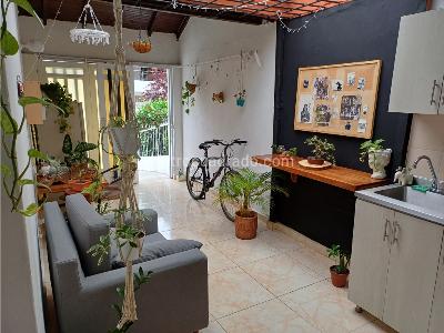 Casa de 5 alcobas en venta en Belen Los Alpes, Medellín, 240 m² · foto 2 de 20
