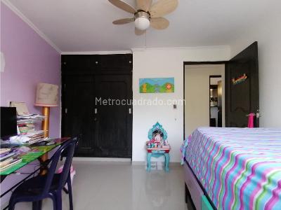 Apartamento de 3 alcobas en venta en San Joaquin, Medellín, 129 m² · foto 13 de 20