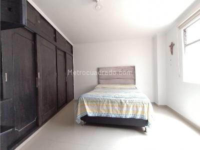 Apartamento de 3 alcobas en venta en San Joaquin, Medellín, 129 m² · foto 16 de 20