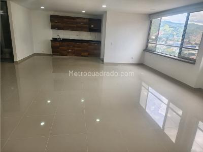 Apartamento de 3 alcobas en venta en Calle Del Banco, Sabaneta, 119 m² · foto 14 de 20
