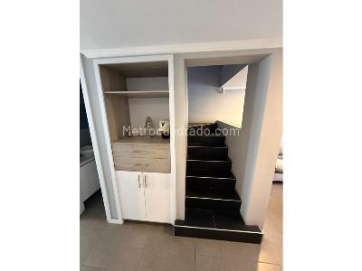 Casa de 3 alcobas en venta en Belen, Medellín, 220 m² · foto 2 de 18