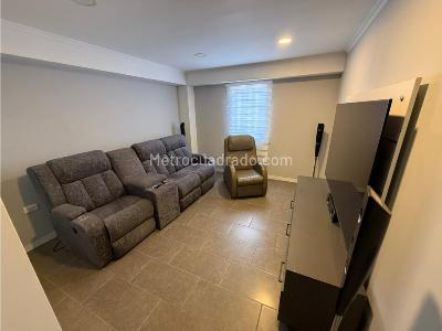 Casa de 3 alcobas en venta en Belen, Medellín, 220 m² · foto 3 de 18