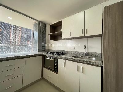 Apartamento de 3 alcobas en venta en Avesmaria, Sabaneta, 76 m² · foto 4 de 19