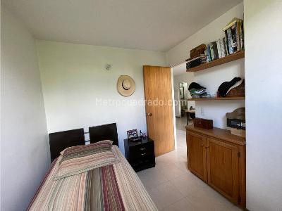 Apartamento en venta en Los Colores, Medellín · foto 9 de 14