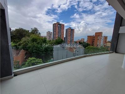 Apartamento en venta en El Poblado, Medellín · foto 2 de 20