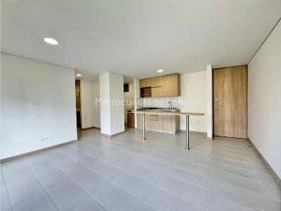 Apartamento en venta en Pilsen, Itagüí · foto 2 de 12