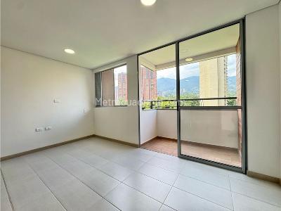 Apartamento en venta en Pilsen, Itagüí · foto 5 de 12