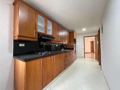 Apartamento en venta en Laureles, Medellín · foto 7 de 12