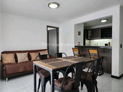 Apartamento en venta en El Poblado, Medellín · foto 2 de 19