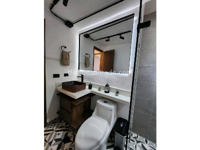 Apartamento de 2 alcobas en venta en El Poblado, Medellín, 72 m² · foto 5 de 16