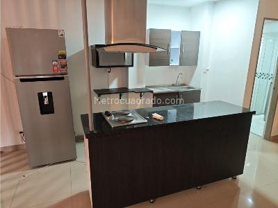 Apartamento en venta en El Poblado, Medellín · foto 2 de 13