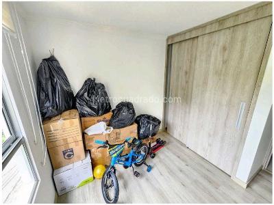Apartamento de 3 alcobas en venta en Las Lomitas, Sabaneta, 69 m² · foto 11 de 19