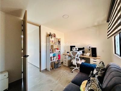 Apartamento de 3 alcobas en venta en Belen Rosales, Medellín, 140 m² · foto 11 de 20