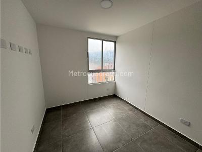 Apartamento de 3 alcobas en venta en Las Lomitas, Sabaneta, 84 m² · foto 11 de 20