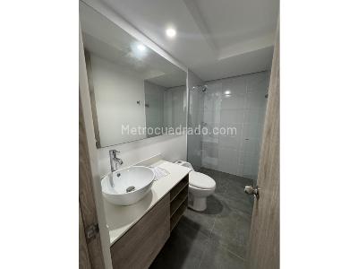 Apartamento de 3 alcobas en venta en Las Lomitas, Sabaneta, 84 m² · foto 13 de 20
