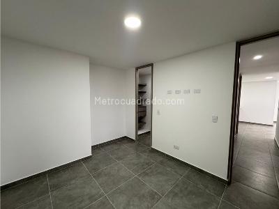 Apartamento de 3 alcobas en venta en Las Lomitas, Sabaneta, 84 m² · foto 18 de 20
