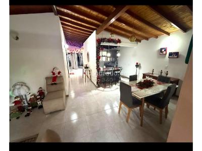 Casa de 3 alcobas en venta en Guayabal, Medellín, 115 m² · foto 9 de 16