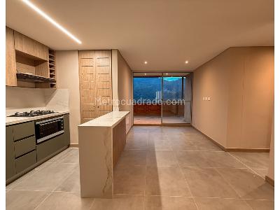 Apartamento de 3 alcobas en venta en Ditaires, Itagüí, 82 m² · foto 3 de 20