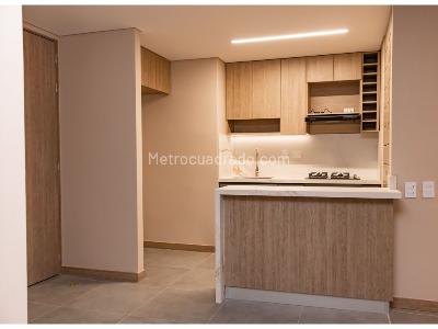 Apartamento de 3 alcobas en venta en Ditaires, Itagüí, 82 m² · foto 4 de 20