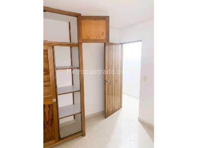Casa en venta en Asturias, Itagüí · foto 9 de 14
