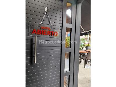 Casa de 5 alcobas en venta en San Joaquin, Medellín, 190 m² · foto 2 de 20
