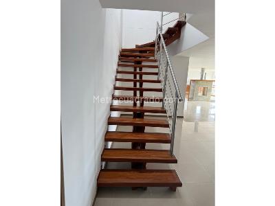 Apartamento de 4 alcobas en venta en Avesmaria, Sabaneta, 269 m² · foto 4 de 20