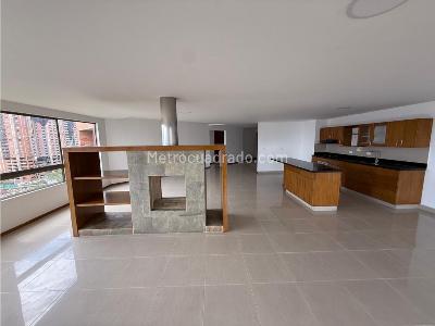 Apartamento de 4 alcobas en venta en Avesmaria, Sabaneta, 269 m² · foto 7 de 20