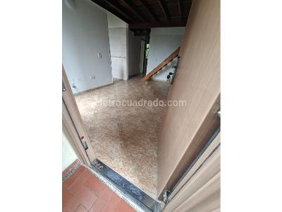 Apartamento de 3 alcobas en venta en Los Alcazares, Sabaneta, 60 m² · foto 2 de 13