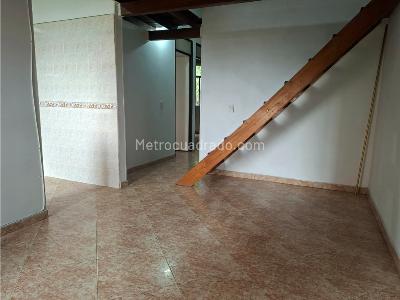 Apartamento de 3 alcobas en venta en Los Alcazares, Sabaneta, 60 m² · foto 3 de 13